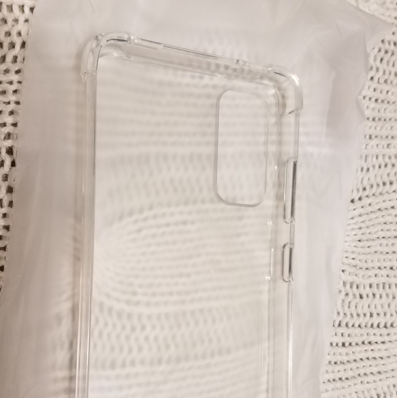5/$20 or $7 Galaxy s20 new clear case - Picture 4 of 4